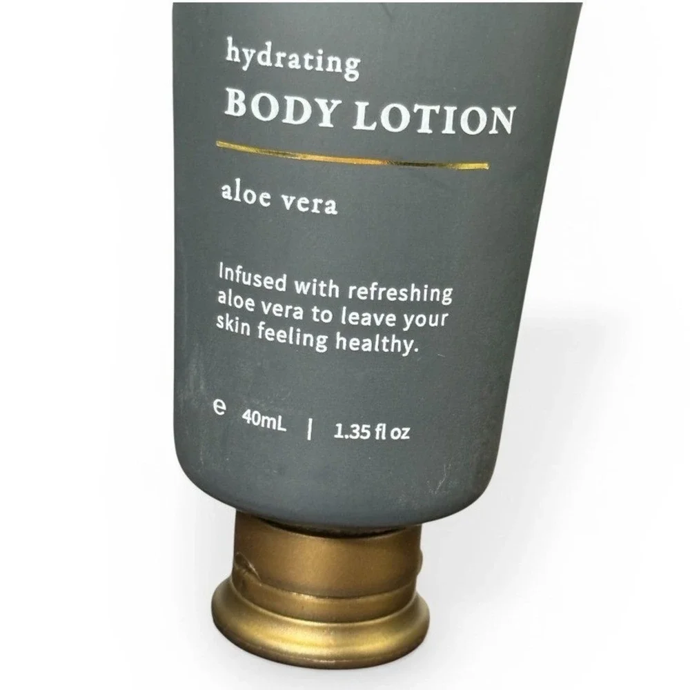 O2 Oxygen Collection Single Travel Size Hydrating Aloe‎ Vera Body Lotion 1.35